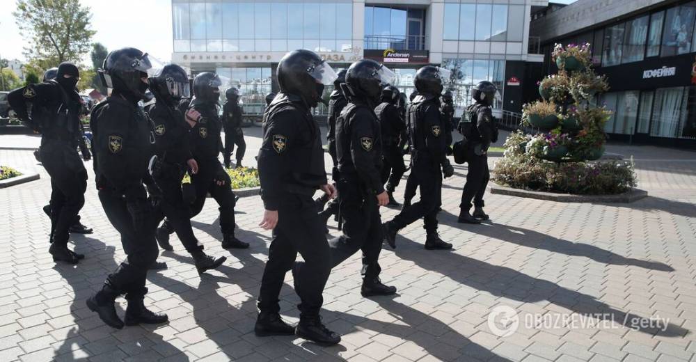 В Беларуси протестующие пришли к резиденции Лукашенко: в ответ открыли огонь | Мир | OBOZREVATEL