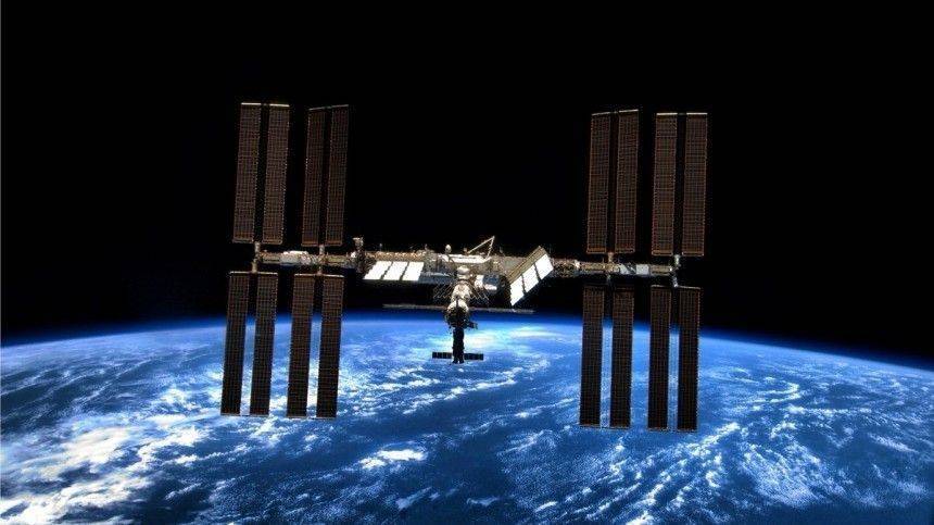 «Роскосмос» не изменил орбиту МКС во избежание столкновения со спутником США