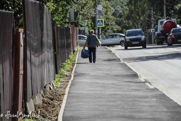 В Смоленске на Марины Расковой теперь есть новые дороги и тротуары