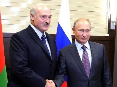 Путин поддержит Лукашенко, несмотря на протесты оппозиции в Беларуси — Bloomberg