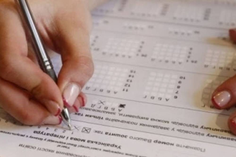 С 2021 года участники ВНО будут получать по три оценки за тест по украинскому языку и литературе
