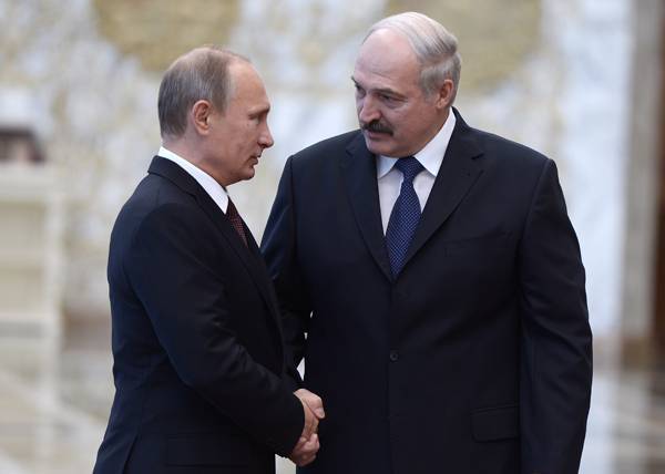 Путин и Лукашенко не обсуждали размещение российской военной базы в Белоруссии