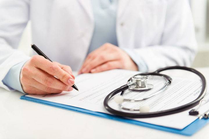 Германия: Инфицированный врач продолжал приём пациентов, заразив не менее пяти человек