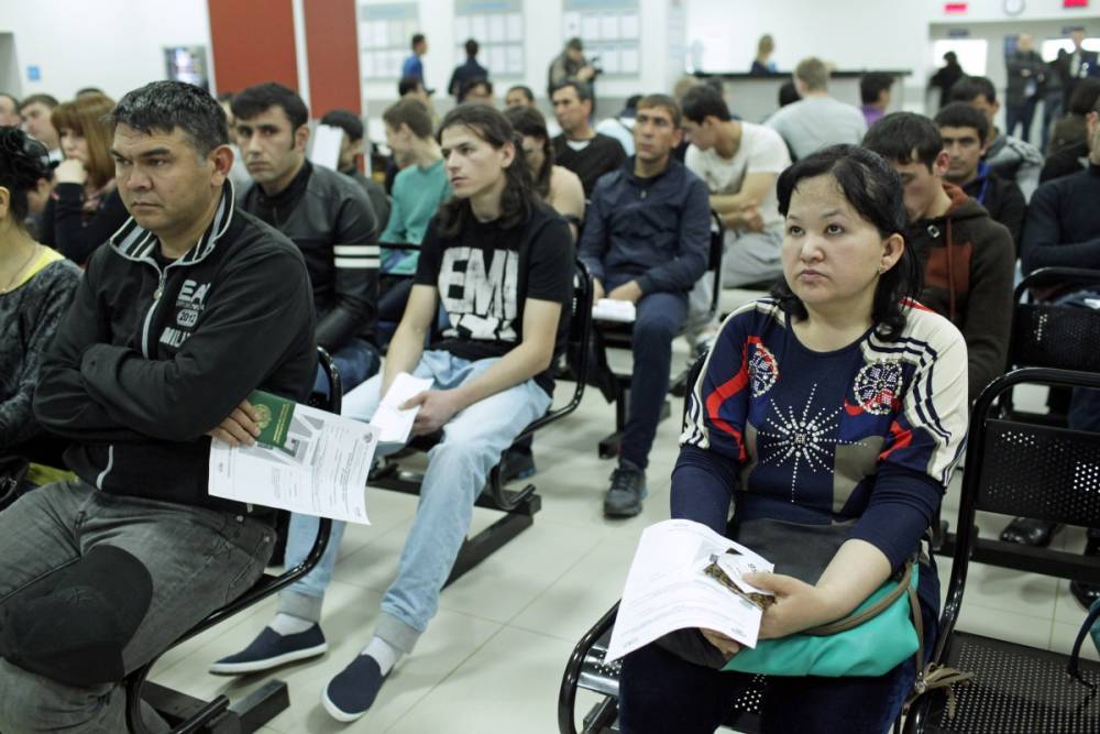 В Петербурге для мигрантов из Узбекистана откроют бесплатные курсы
