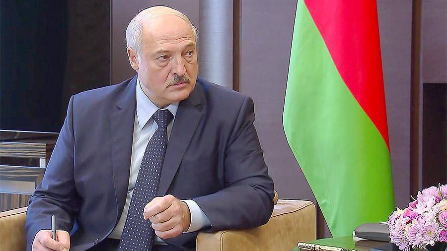 Лукашенко назвал мифом «спонтанную самоорганизацию общества» для протестов