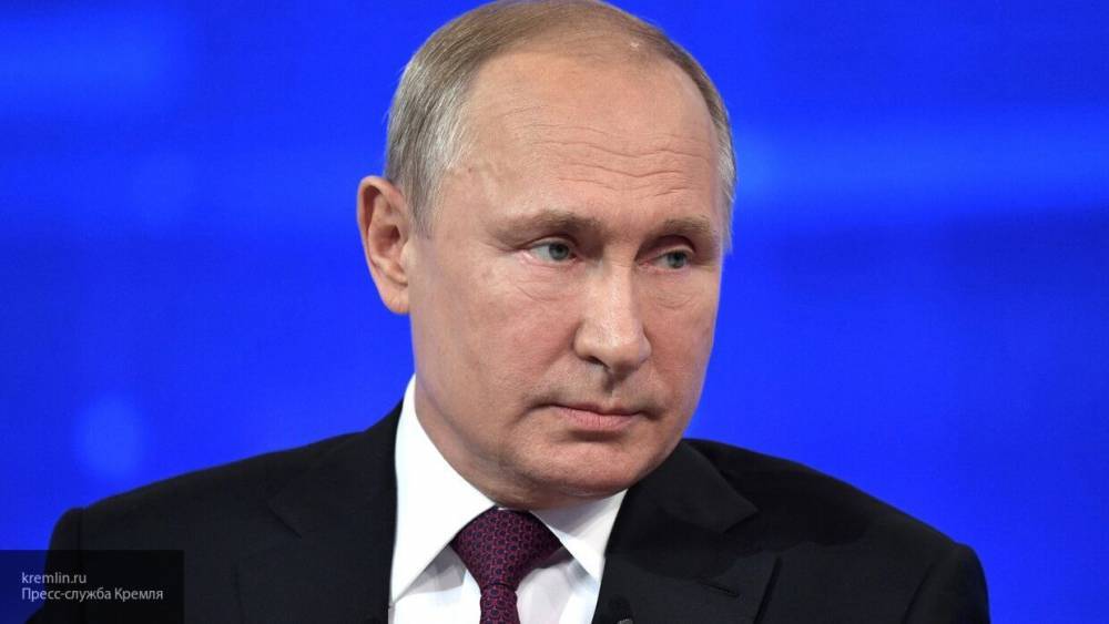 Песков не исключил встречу Путина с главами фракций в начале октября