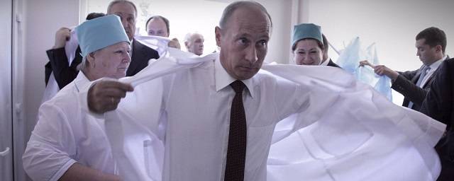Песков: Путин сам скажет, делал ли он прививку от COVID-19
