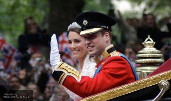 Принц Уильям и Кейт Миддлтон испекли рогалики в "народной" пекарне