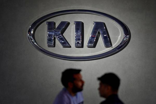 Kia Motors приостановила работу 2 заводов в Южной Корее из-за COVID