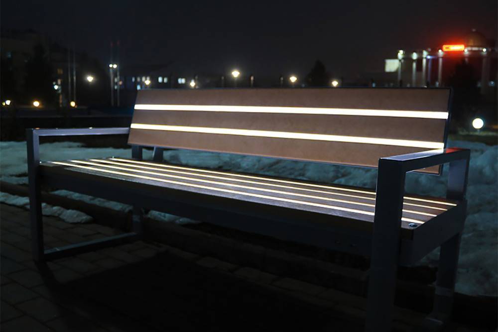В рязанском «Наташкином парке» установят лавочки с подсветкой