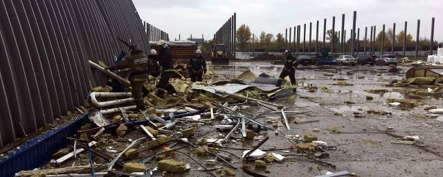 В цехе новосибирского предприятия при взрыве рухнула стена здания