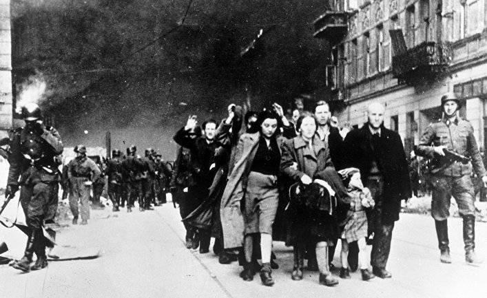 Polskie Radio (Польша): Сталин напал на Польшу, когда та была на грани поражения
