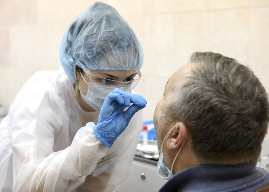 За две недели в Москве тестируют на коронавирус около миллиона человек – Собянин
