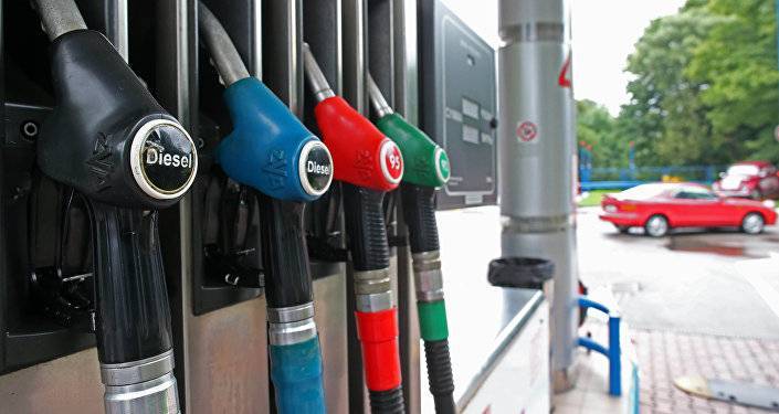 В странах Балтии упали цены на бензин