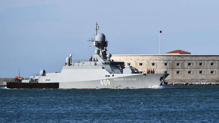 Ракетный корабль "Грайворон" проходит ходовые испытания в Черном море