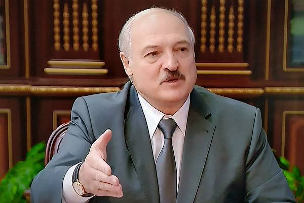 Лукашенко останется у власти, считает больше половины россиян
