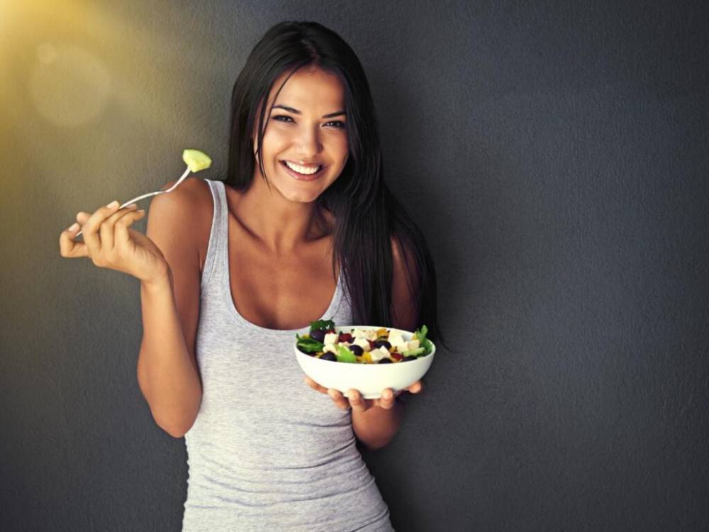 «Правило тарелки»: диетолог раскрыла простой способ быстро похудеть