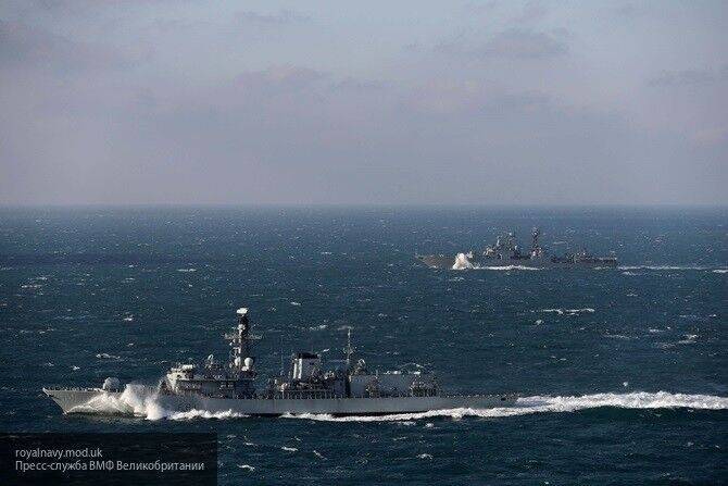 СМИ: британские ВМС и ВВС ищут слабые места в обороне России