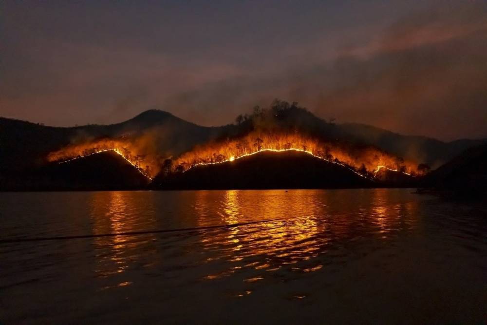 Полыхают леса Колымы: огонь наступает на поселки