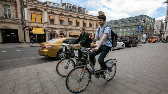 Почти 4 миллиона поездок совершили на городских велосипедах в этом сезоне