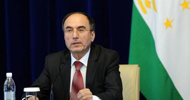 Узбекистан и Таджикистан откроют новые автотранспортные маршруты
