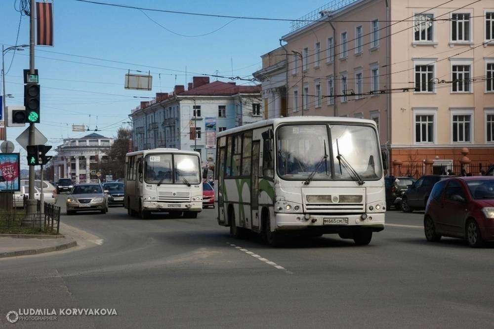 Петрозаводских маршрутчиков оштрафовали на три миллиона рублей за поднятие цен