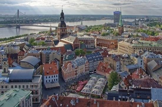 Приезжающим в Латвию жителям Литвы придётся уходить на самоизоляцию