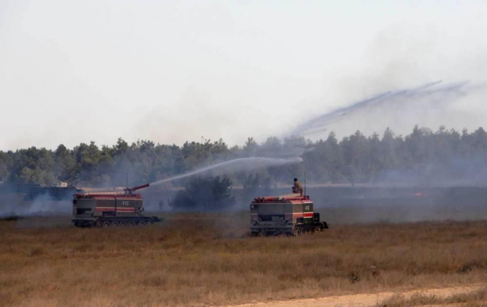 На юге Украины во время учений загорелся военный полигон