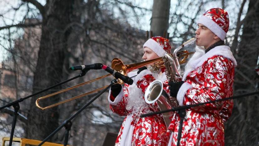 Названы лучшие новогодние города России