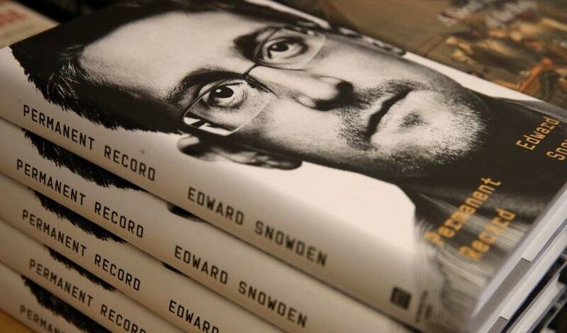 Сноуден выплатит США $5 млн с продажи своей скандальной книги