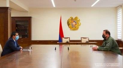 Президент Арцаха в Ереване провел встречу с министром обороны Армении