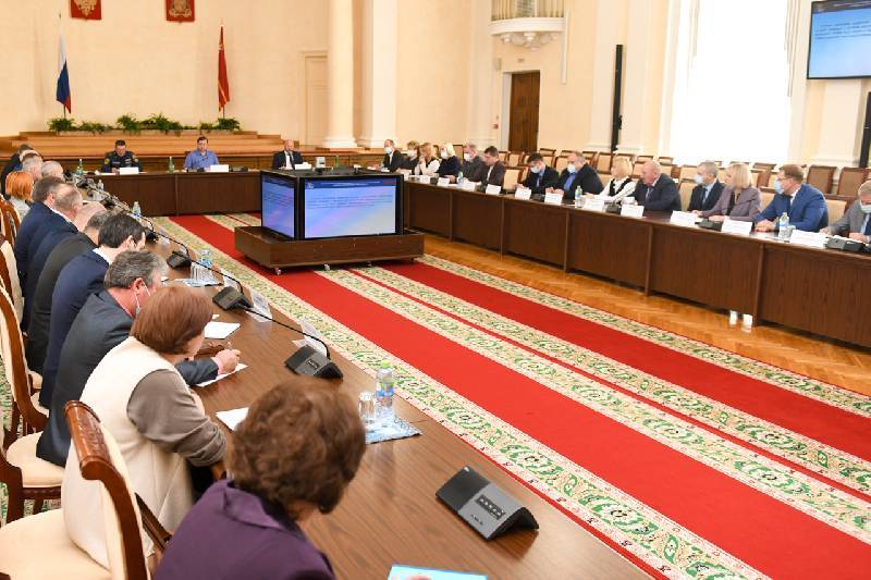 В Смоленской области обсудили вопросы ликвидации последствий чрезвычайных ситуаций