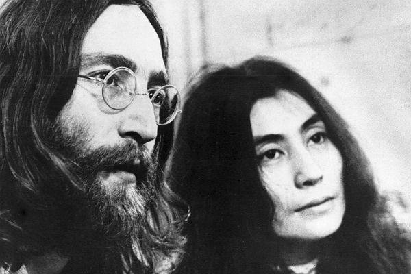 Убийца Джона Леннона впервые попросил прощения у его вдовы
