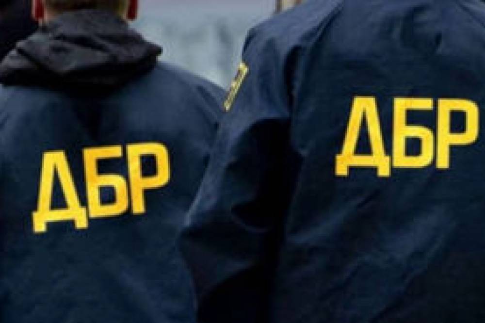 В Донецкой области начальник патрульной полиции хранил у себя в кабинете гранату и более тысячи патронов