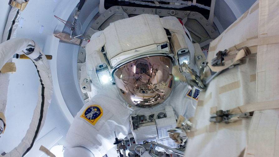 Космонавты не подвергались опасности во время маневра уклонения МКС от мусора