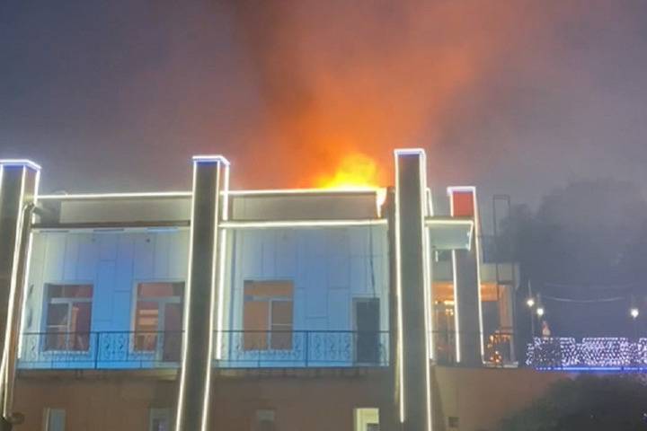 В Твери сотрудники ресторана своими силами потушили пожар