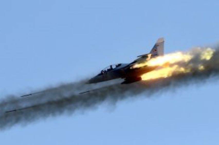 "Показали величие своей армии": россияне ошибочно атаковали собственный военный самолет, детали ЧП