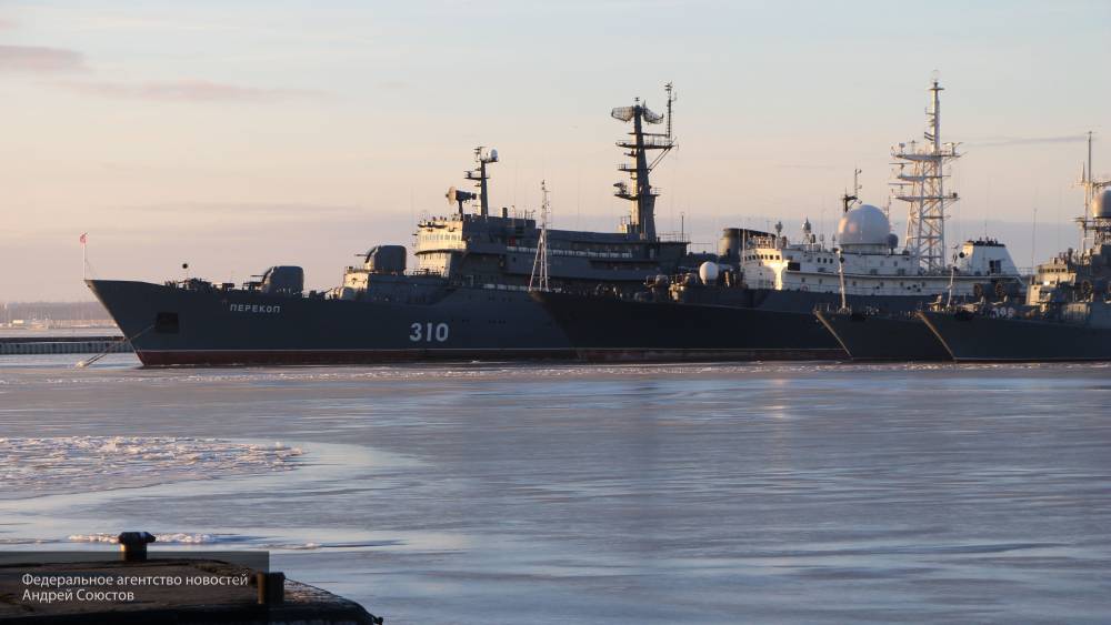 МО Швеции: российские корабли незаконно пересекли госграницы страны