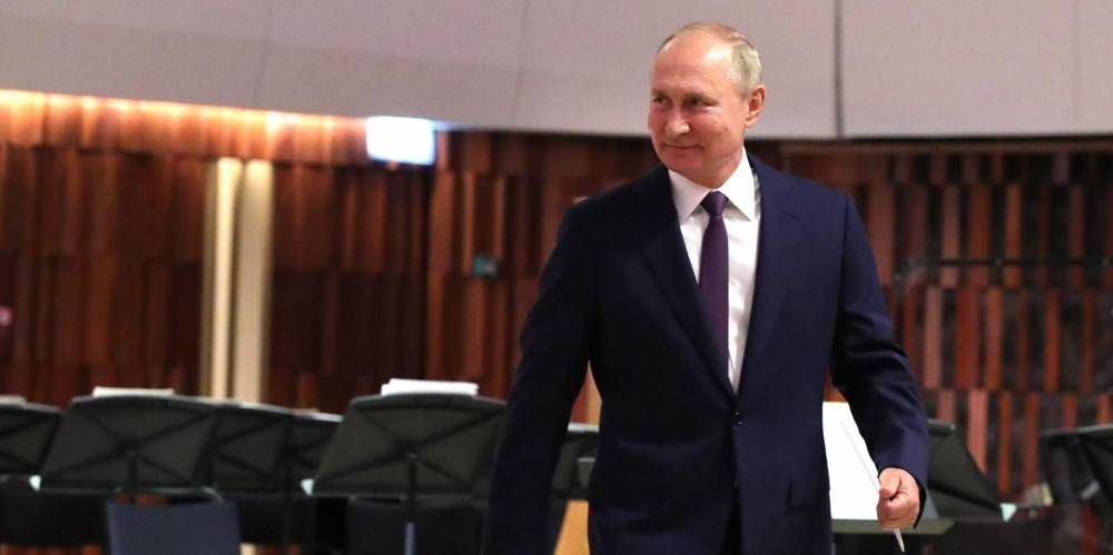 Кремль оценил выдвижение Путина на Нобелевскую премию мира