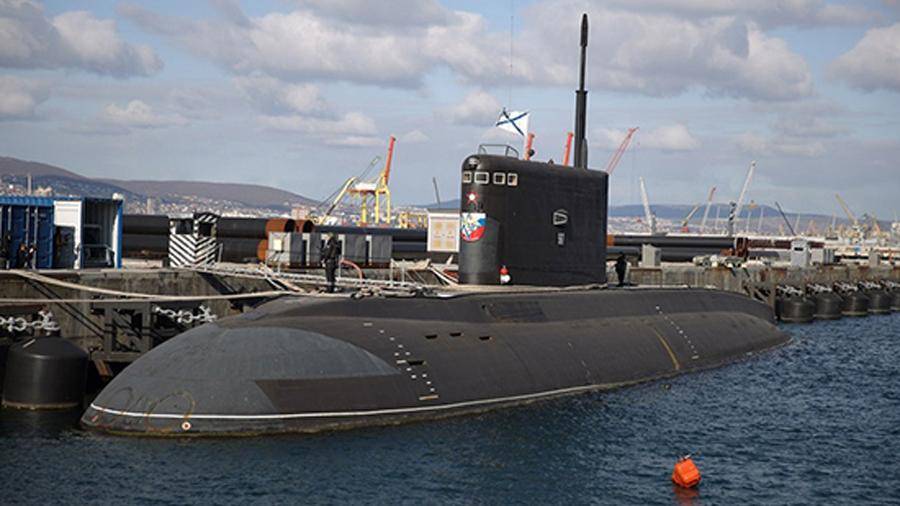 Подлодка «Колпино» провела учебную стрельбу «Калибром» в Черном море