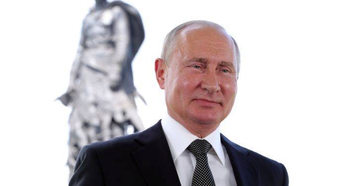Путин лично посетит учения "Кавказ" в пятницу