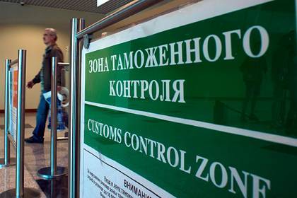 ФСБ задержала ОПГ из таможенников в аэропорту Домодедово