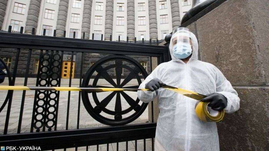 Зеленский заявил о начавшейся второй волне коронавируса в Украине