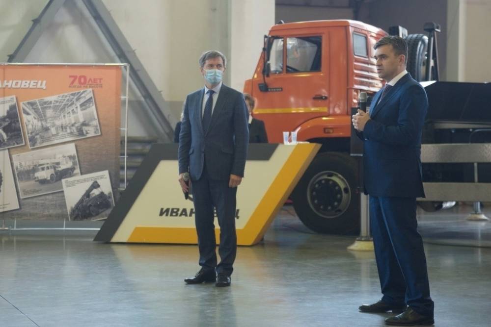 Ивановский губернатор обсудил ситуацию с коронавирусом с работниками одного из предприятий