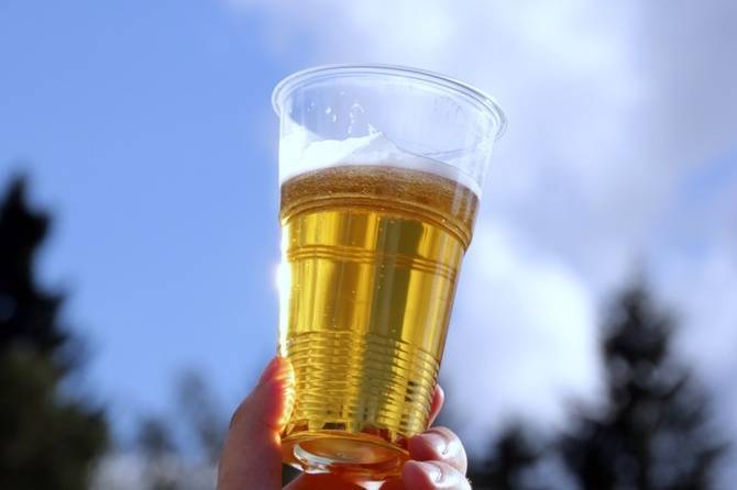 Павел Шапкин раскрыл, почему россияне пьют больше пива, чем вина