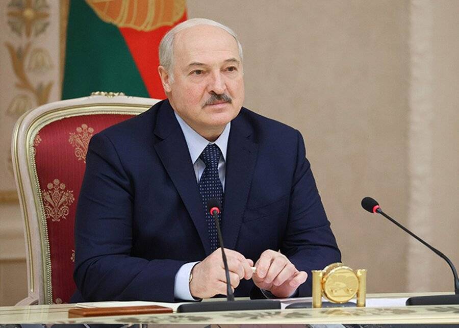Лукашенко предложил построить порт в Ленинградской области