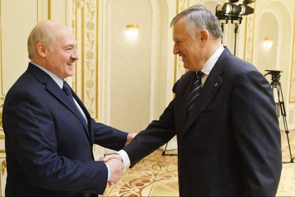 Лукашенко предложил Дрозденко новые инвестиционные проекты в Ленобласти