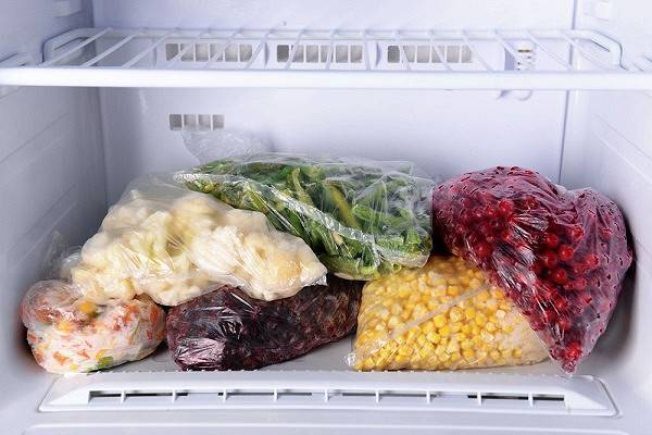 Раскрыты секреты хранения продуктов в морозилке