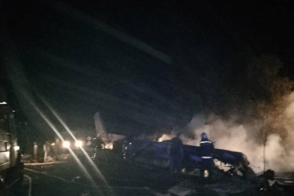 Зеленский отреагировал на авиакатастрофу в Чугуеве: завтра он прибудет на место происшествия
