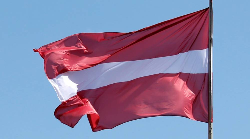 Латвия объявила персонами нон грата около сотни белорусских чиновников
